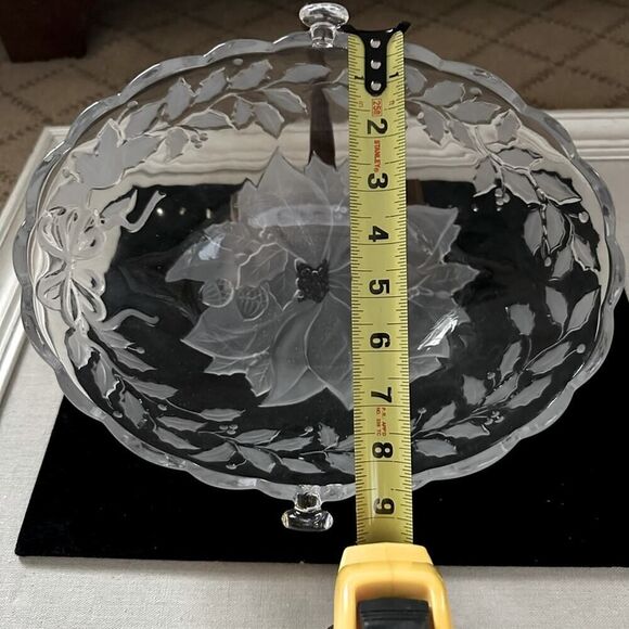 Vintage crystal Christmas punch bowl w frosted floral details with server. - Picture 9 of 9